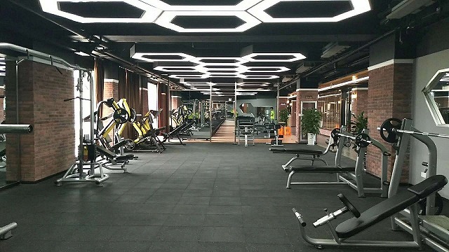 投資加盟一個(gè)二百平左右的健身房大概需要多少錢(qián)