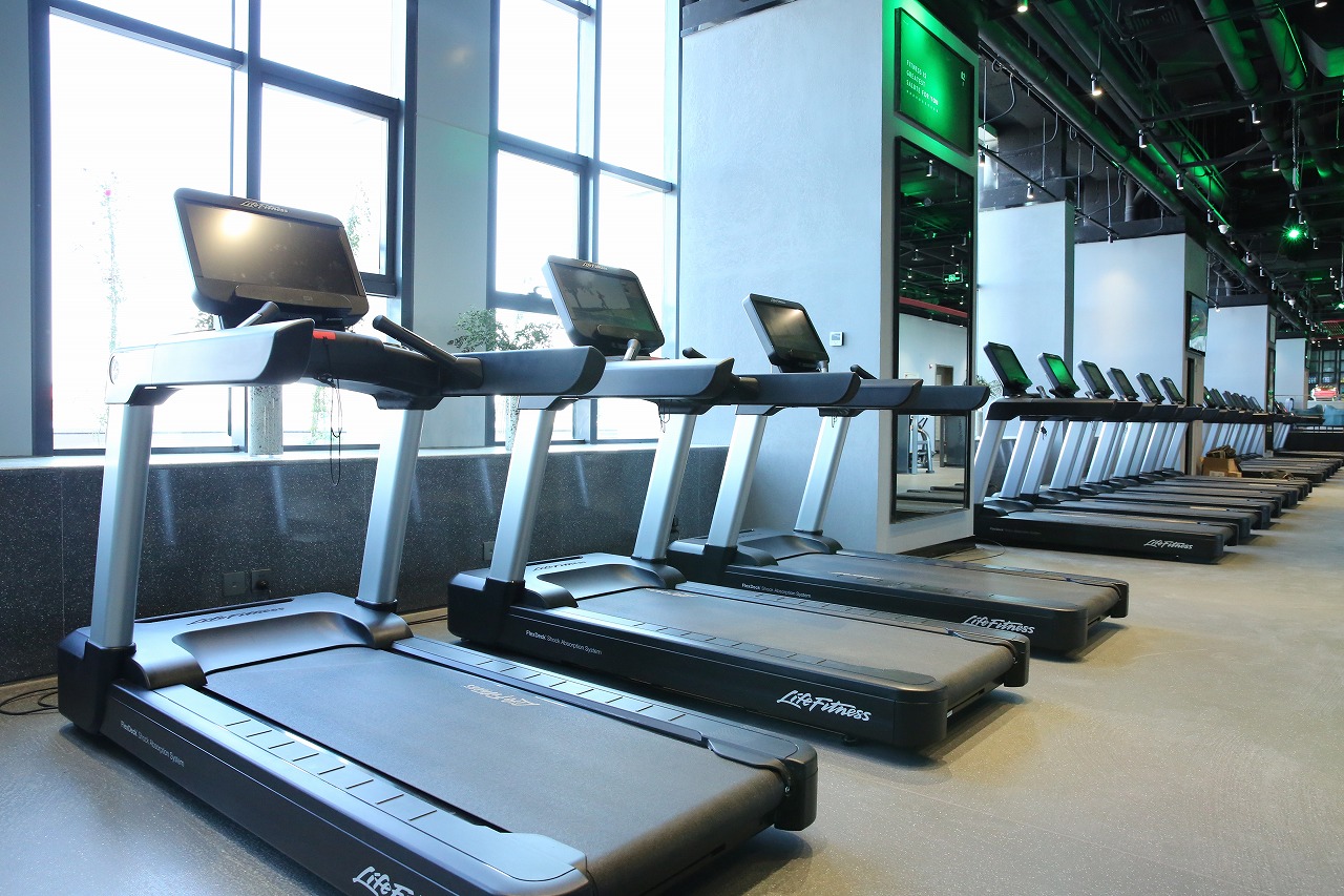 投資開(kāi)健身房加盟店時(shí)需要考慮的幾點(diǎn)
