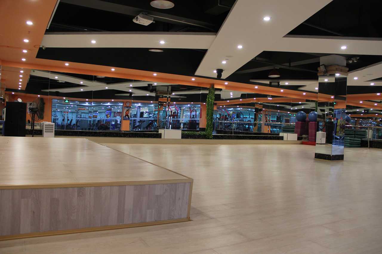 在湖南開(kāi)個(gè)小型健身房的投資成本是多少錢(qián)？